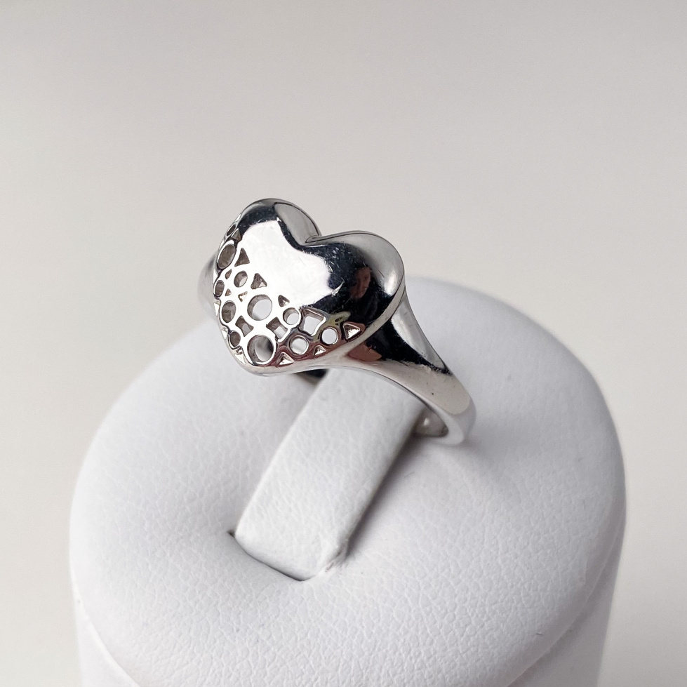 Stříbrný prsten SRDCE